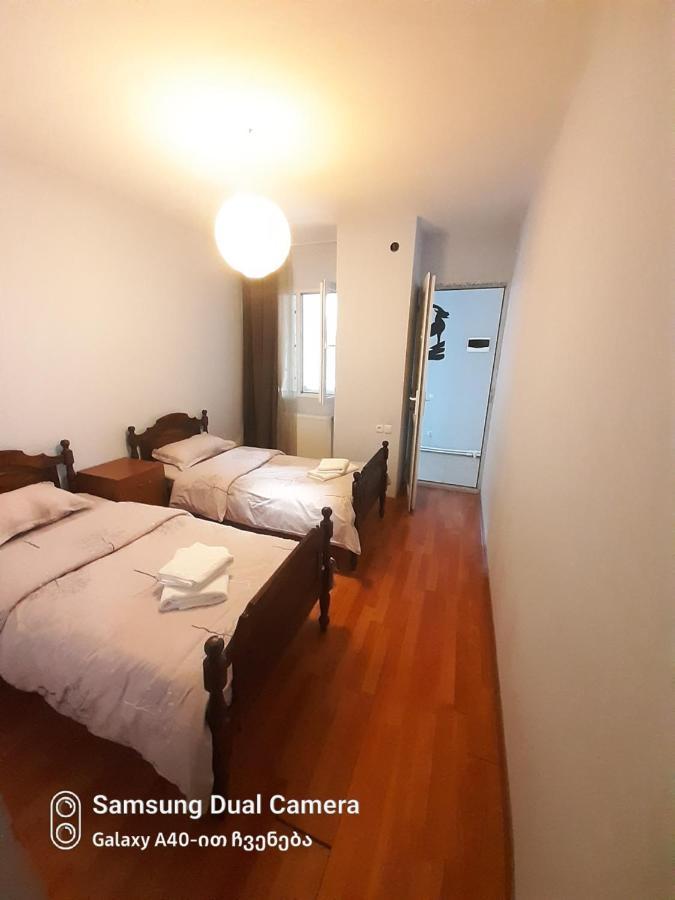 Lost Inn Kazbegi Hostel Εξωτερικό φωτογραφία